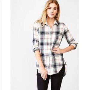 *SOLD!* (Gap) Plaid High Low Button Down Blouse